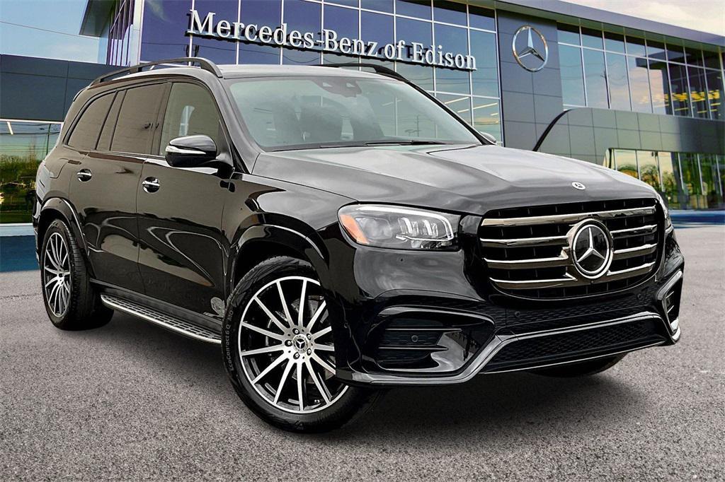 new 2025 Mercedes-Benz GLS 450 car, priced at $104,800
