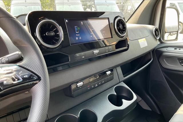 new 2025 Mercedes-Benz Sprinter 2500 car, priced at $68,783