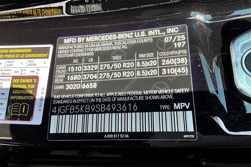 new 2025 Mercedes-Benz GLE 450 car, priced at $73,965