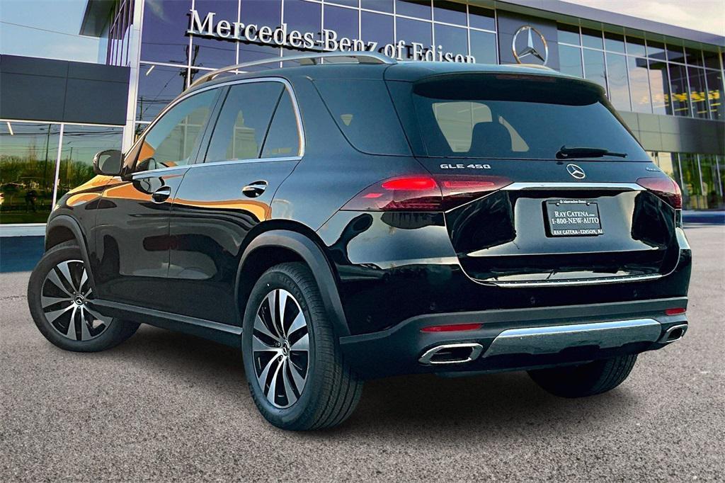 new 2025 Mercedes-Benz GLE 450 car, priced at $73,965