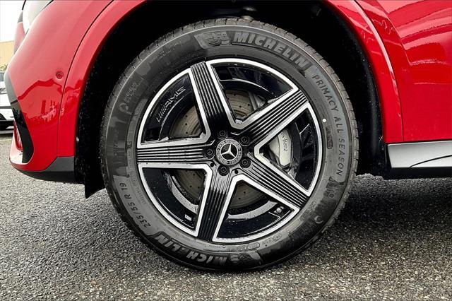 new 2025 Mercedes-Benz GLC 300 car, priced at $60,035