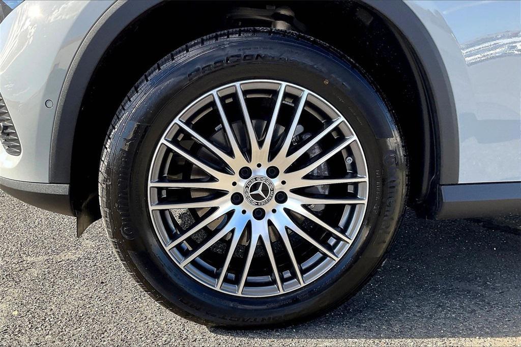 used 2025 Mercedes-Benz GLC 300 car, priced at $52,959