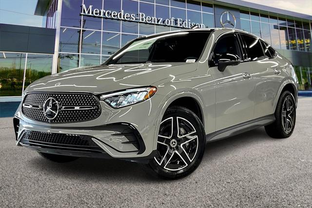 new 2025 Mercedes-Benz GLC 300 car, priced at $67,105