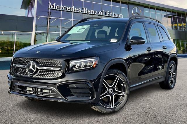 new 2025 Mercedes-Benz GLB 250 car, priced at $54,125