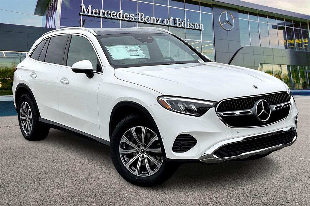 new 2026 Mercedes-Benz GLC 300 car, priced at $59,570