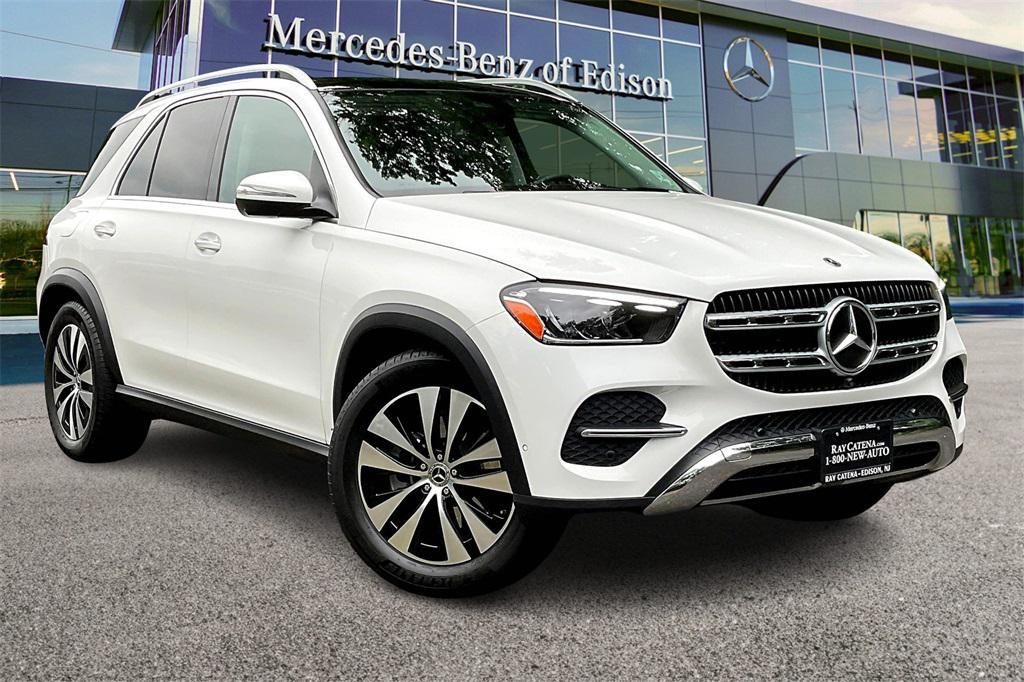 used 2025 Mercedes-Benz GLE 350 car, priced at $62,500