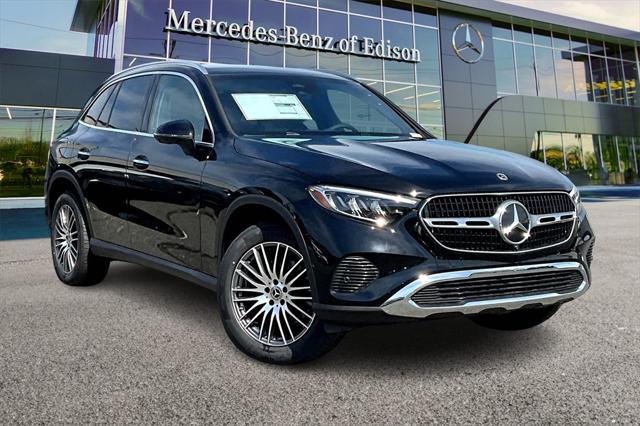 new 2025 Mercedes-Benz GLC 300 car, priced at $57,120