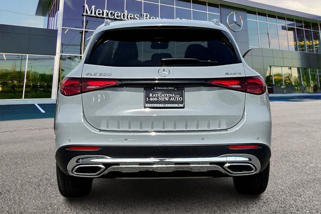 new 2025 Mercedes-Benz GLC 300 car, priced at $58,265