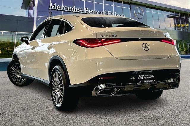 new 2025 Mercedes-Benz GLC 300 car, priced at $60,735