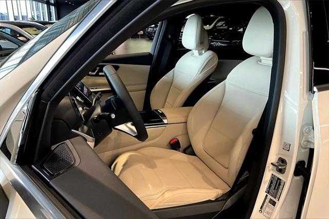 new 2025 Mercedes-Benz GLC 300 car, priced at $60,735