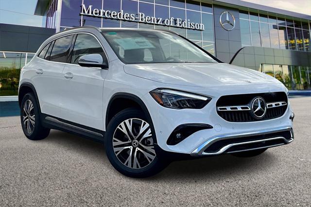 new 2025 Mercedes-Benz GLA 250 car, priced at $49,660