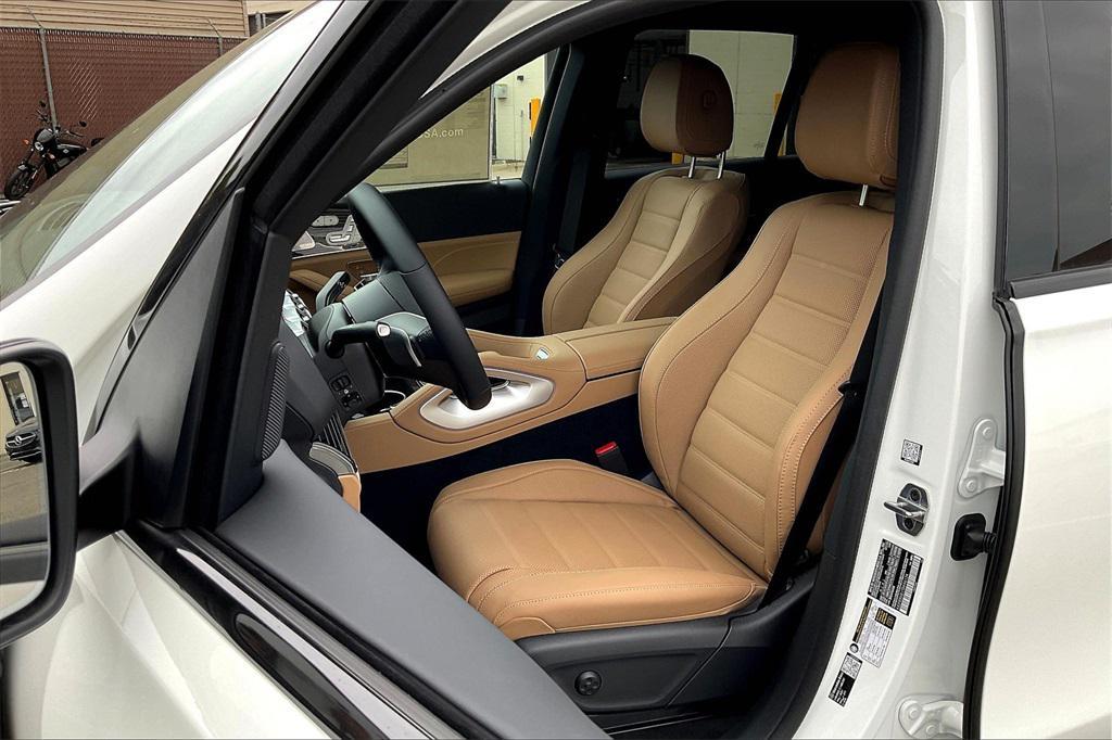 new 2026 Mercedes-Benz GLE 450 car, priced at $82,725