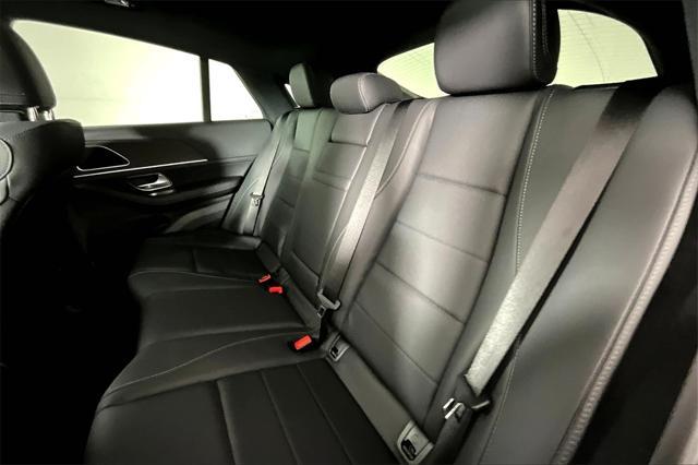 new 2025 Mercedes-Benz GLE 450 car, priced at $78,330