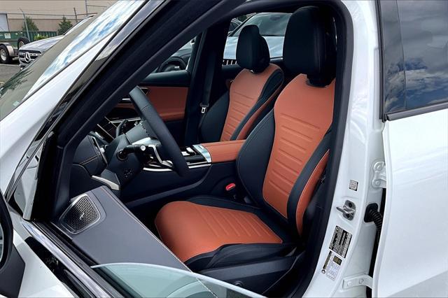 new 2025 Mercedes-Benz GLC 300 car, priced at $60,485