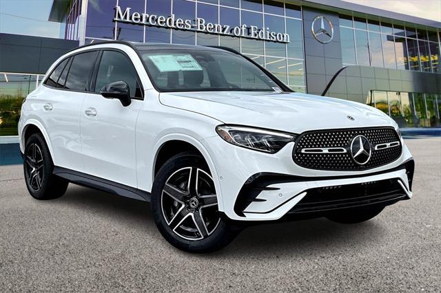 new 2025 Mercedes-Benz GLC 300 car, priced at $60,485