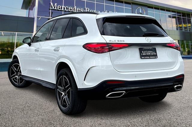 new 2025 Mercedes-Benz GLC 300 car, priced at $60,485