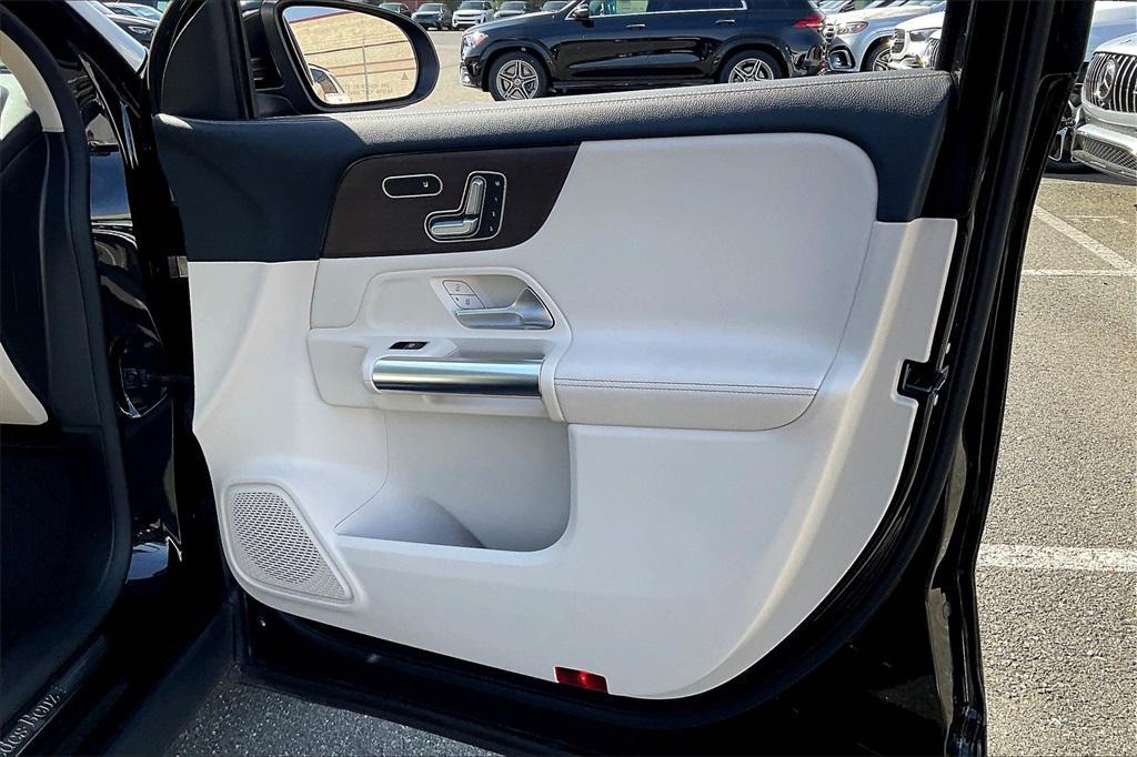 used 2021 Mercedes-Benz GLA 250 car, priced at $29,919