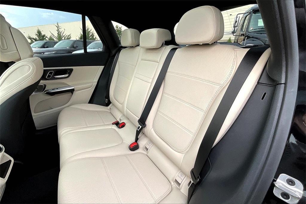 new 2025 Mercedes-Benz GLC 300 car, priced at $56,520