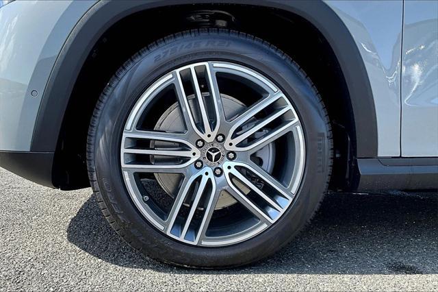 new 2025 Mercedes-Benz GLS 450 car, priced at $93,345