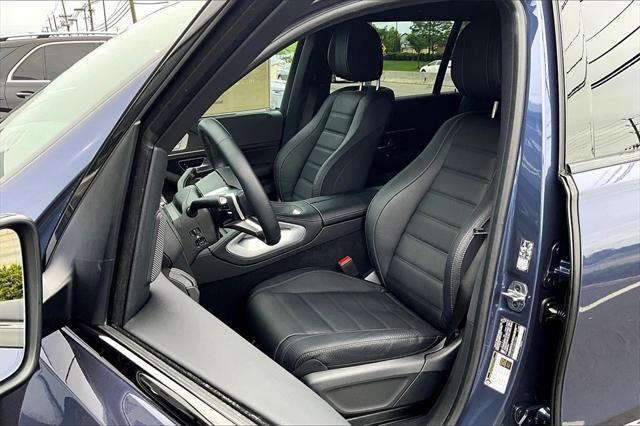 new 2025 Mercedes-Benz GLS 450 car, priced at $104,110