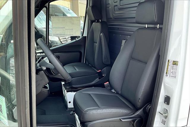 new 2025 Mercedes-Benz Sprinter 2500 car, priced at $68,472