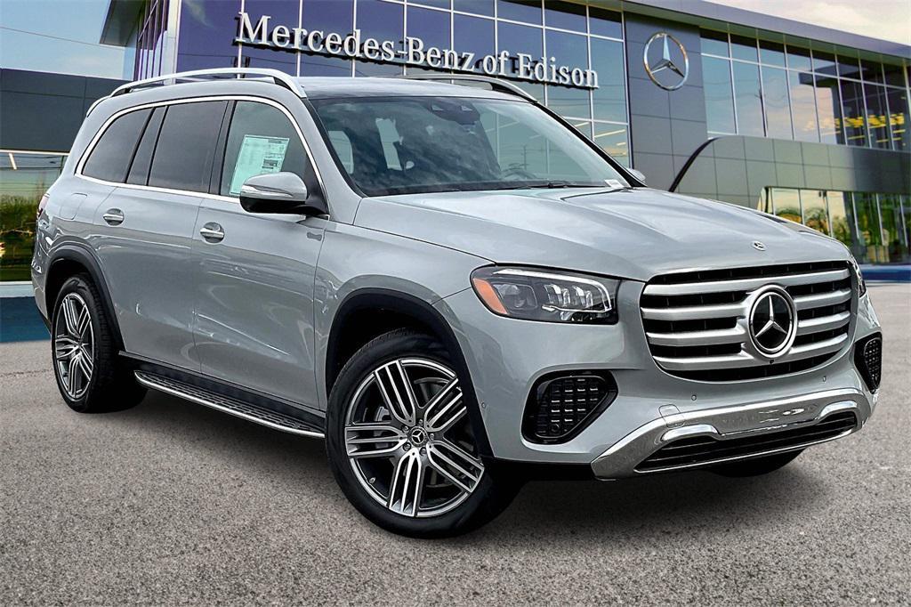 new 2026 Mercedes-Benz GLS 450 car, priced at $102,535