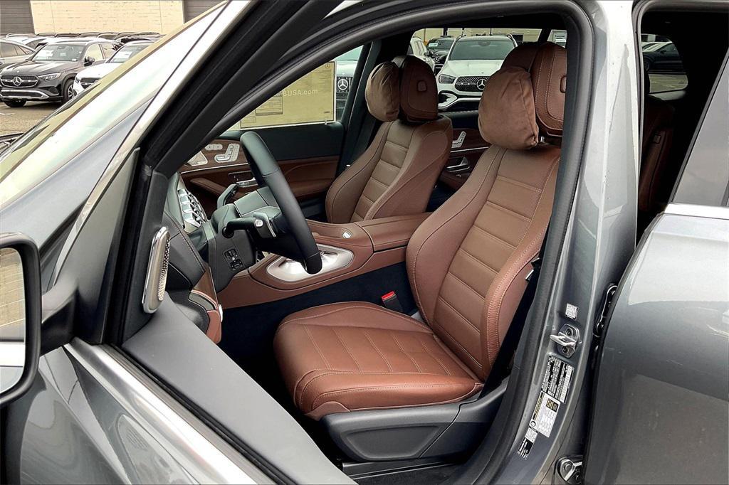 new 2026 Mercedes-Benz GLS 450 car, priced at $103,985