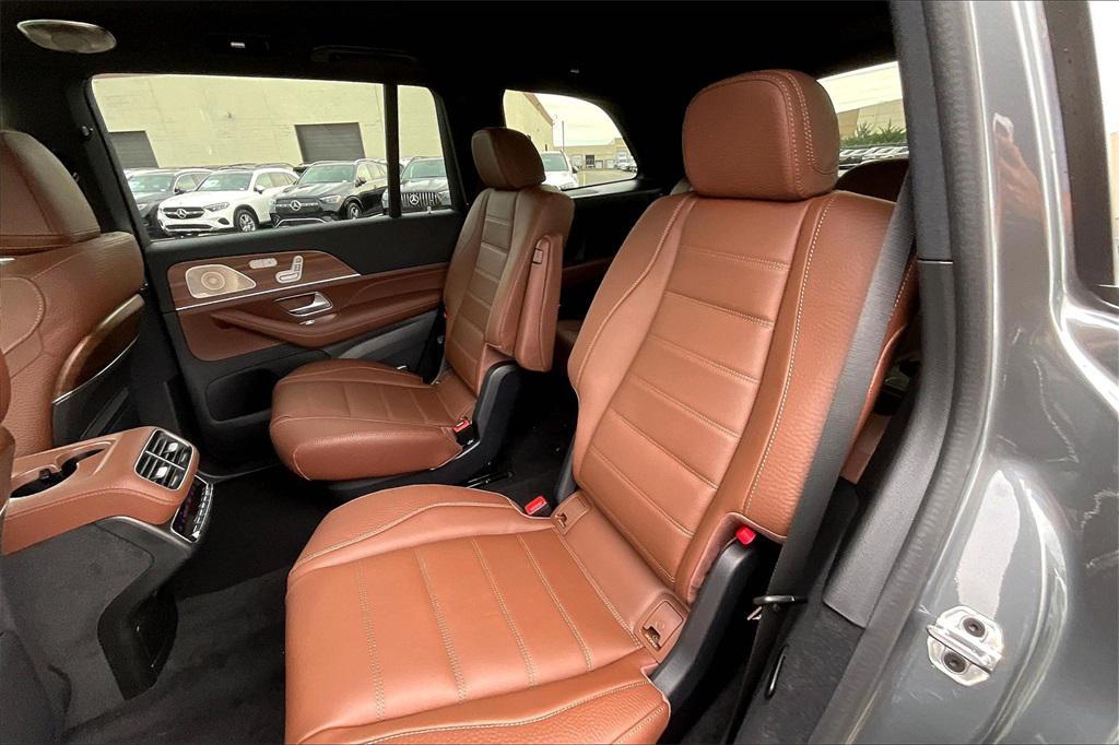 new 2026 Mercedes-Benz GLS 450 car, priced at $103,985