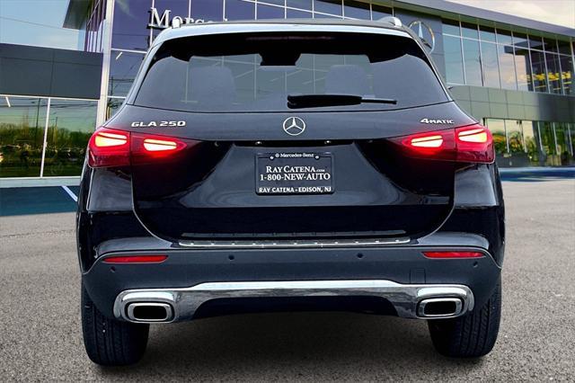 new 2025 Mercedes-Benz GLA 250 car, priced at $48,495