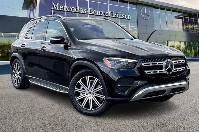 new 2025 Mercedes-Benz GLE 450 car, priced at $86,045