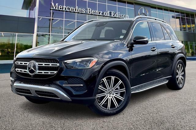 new 2025 Mercedes-Benz GLE 450 car, priced at $86,045