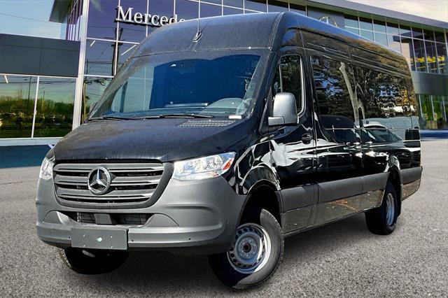 new 2024 Mercedes-Benz Sprinter 3500 car, priced at $78,122