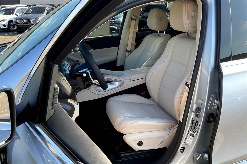 new 2026 Mercedes-Benz GLS 450 car, priced at $98,265