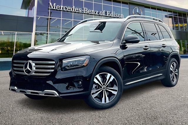 new 2025 Mercedes-Benz GLB 250 car, priced at $50,450