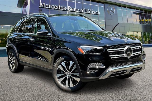 new 2025 Mercedes-Benz GLE 450e car, priced at $77,940