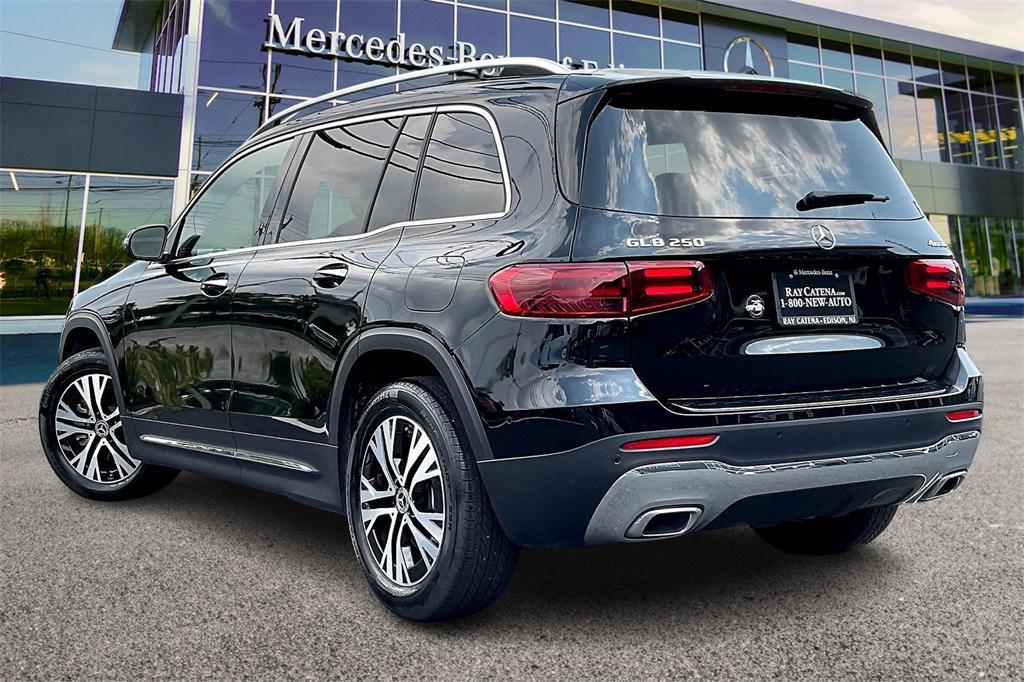 used 2024 Mercedes-Benz GLB 250 car, priced at $39,995