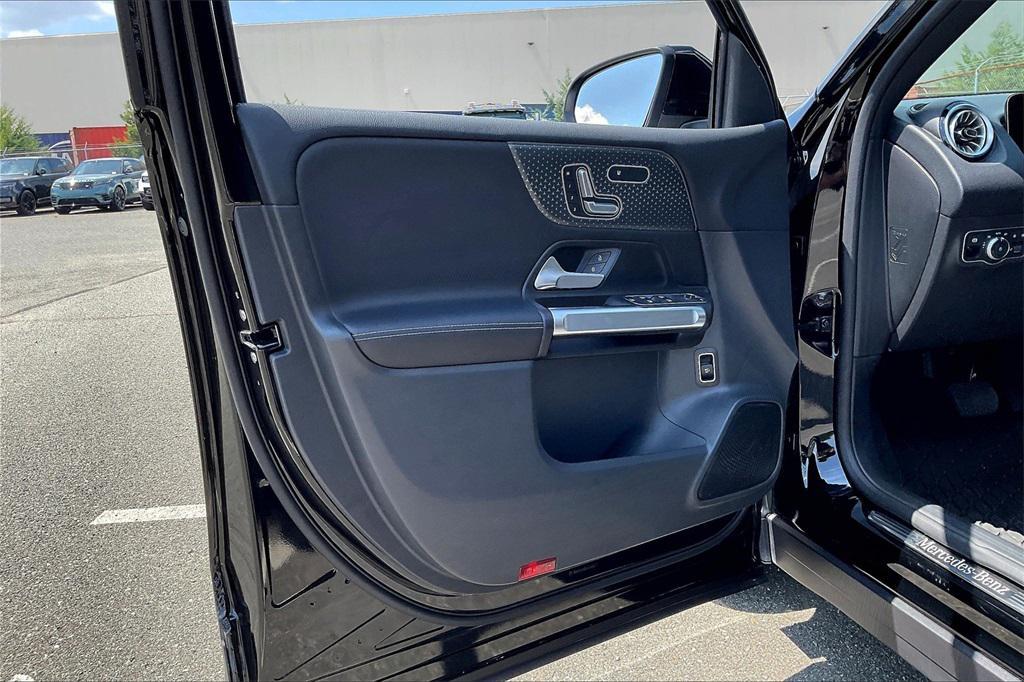 used 2024 Mercedes-Benz GLB 250 car, priced at $39,995