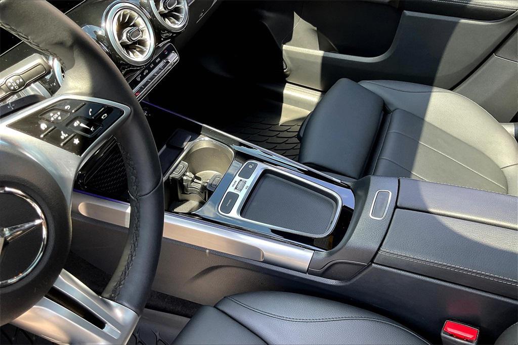 used 2024 Mercedes-Benz GLB 250 car, priced at $39,995