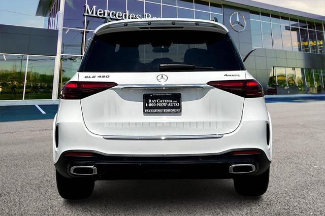 new 2025 Mercedes-Benz GLE 450 car, priced at $84,455