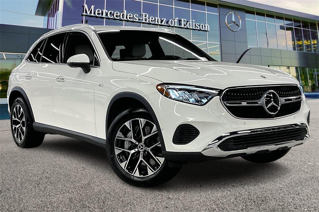 new 2025 Mercedes-Benz GLC 350e car, priced at $63,650