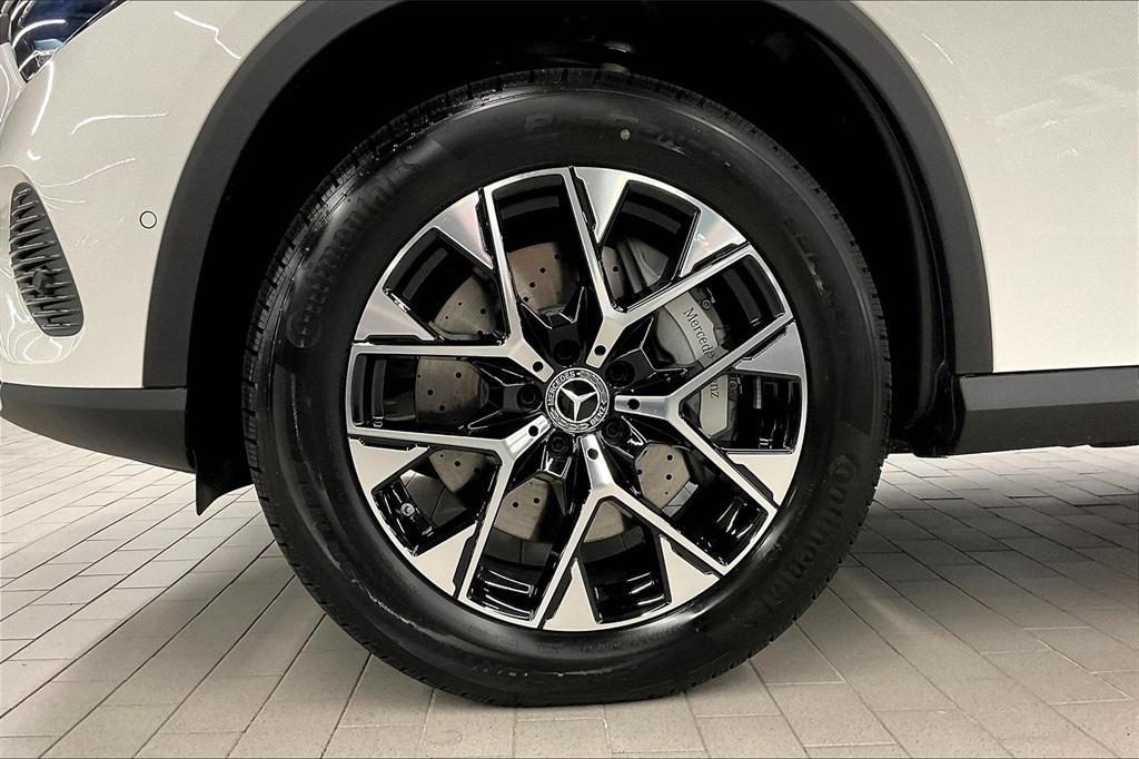 new 2025 Mercedes-Benz GLC 350e car, priced at $63,650