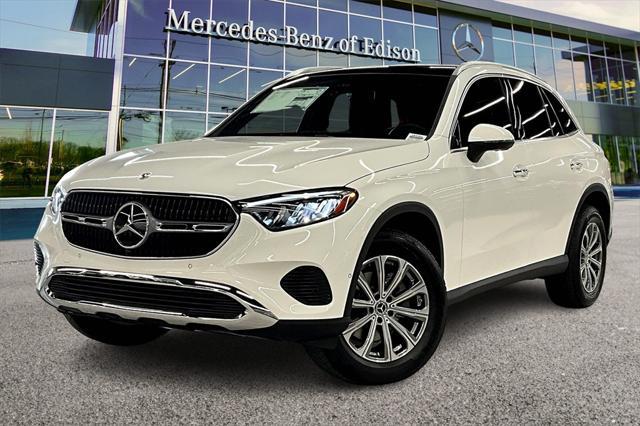 new 2025 Mercedes-Benz GLC 300 car, priced at $54,285