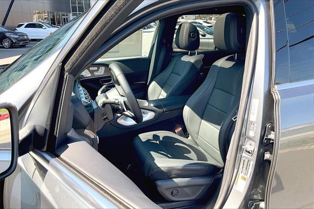 new 2025 Mercedes-Benz GLS 450 car, priced at $97,045
