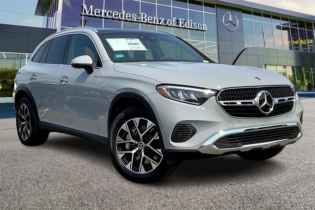 new 2025 Mercedes-Benz GLC 350e car, priced at $67,485