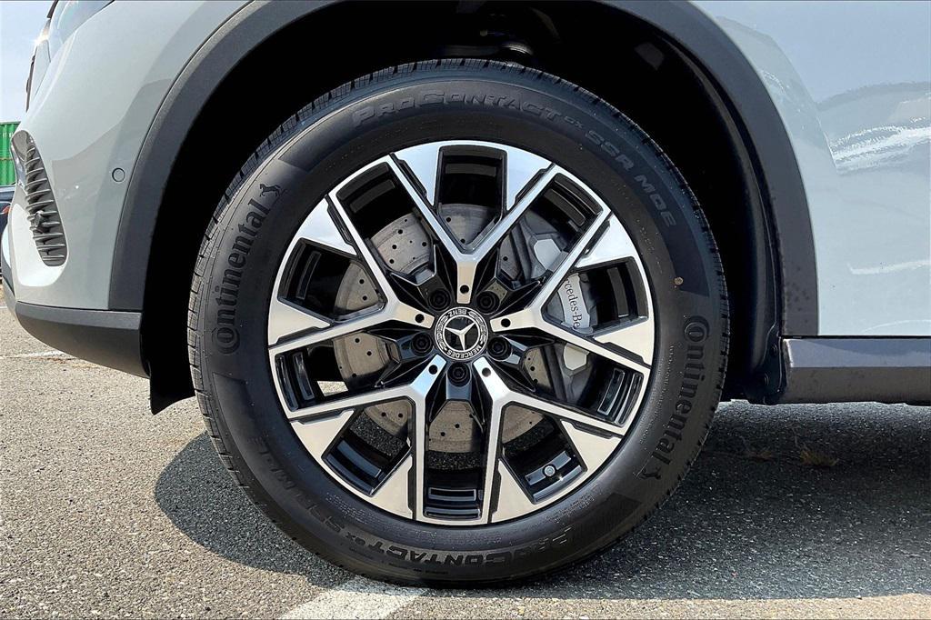 new 2025 Mercedes-Benz GLC 350e car, priced at $67,485