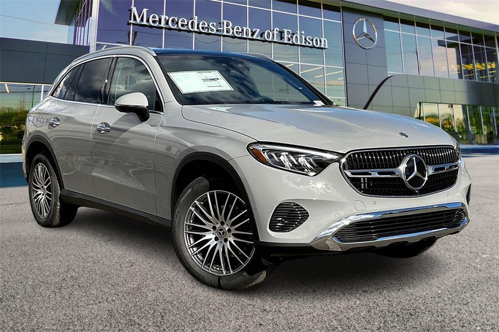 new 2026 Mercedes-Benz GLC 300 car, priced at $59,375