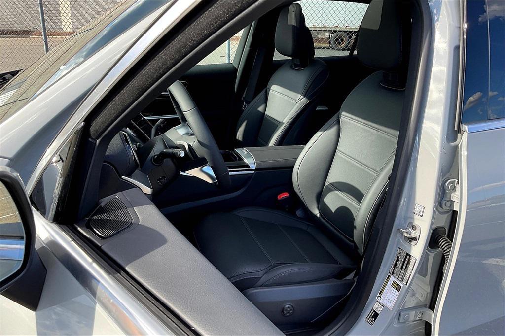 new 2026 Mercedes-Benz GLC 300 car, priced at $59,375