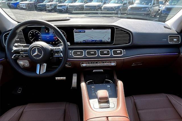 new 2025 Mercedes-Benz GLS 580 car, priced at $128,220