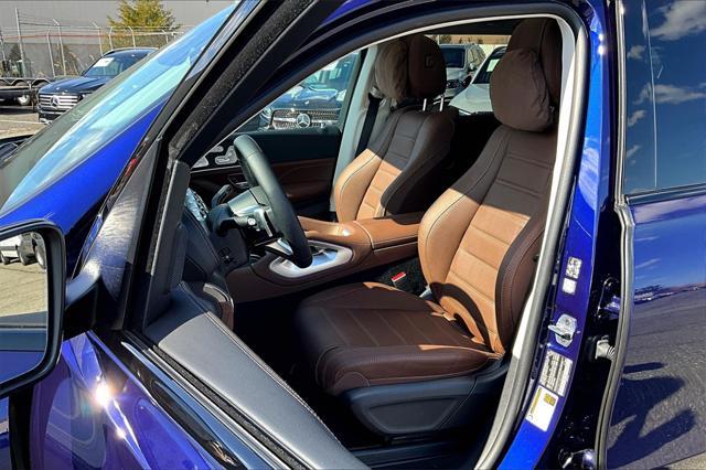 new 2025 Mercedes-Benz GLS 580 car, priced at $128,220