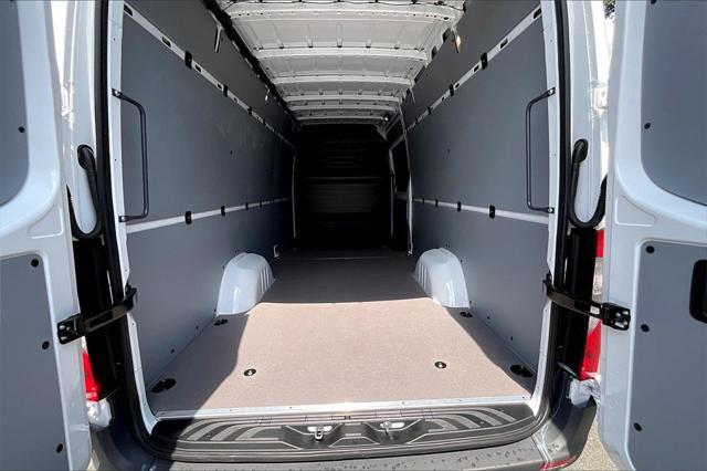 new 2025 Mercedes-Benz Sprinter 2500 car, priced at $68,783